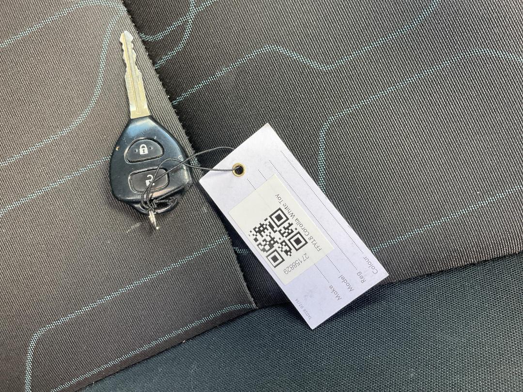 Photo '11' of Toyota Corolla GX Photo '11' of Toyota Corolla GX