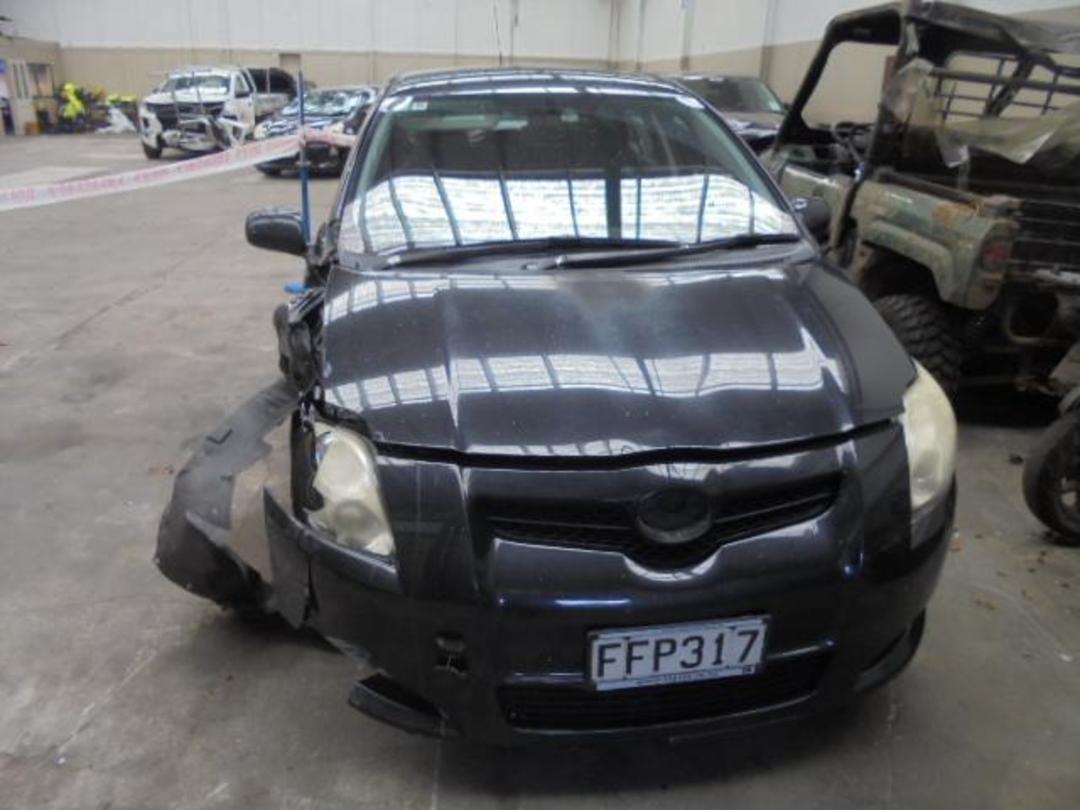 Photo '2' of Toyota Corolla GX Photo '2' of Toyota Corolla GX