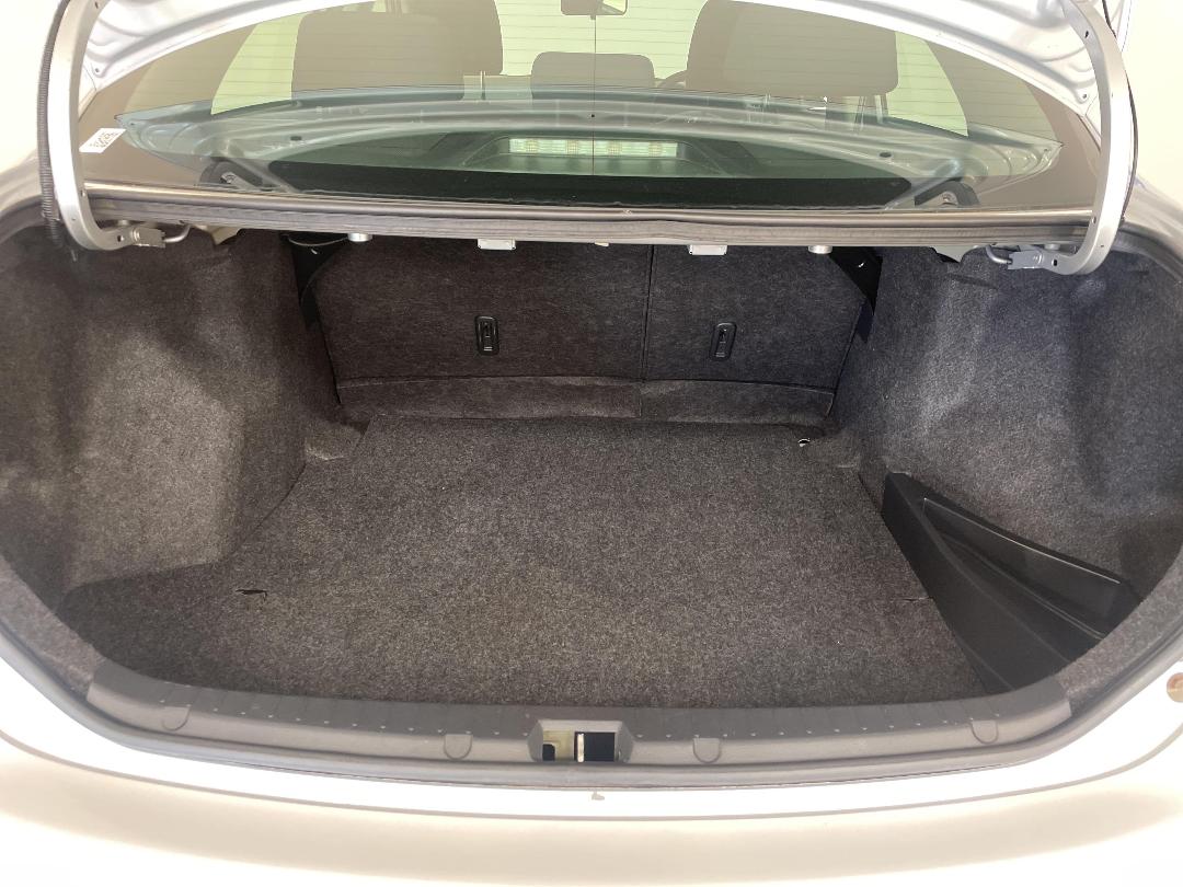 Photo '14' of Toyota Corolla