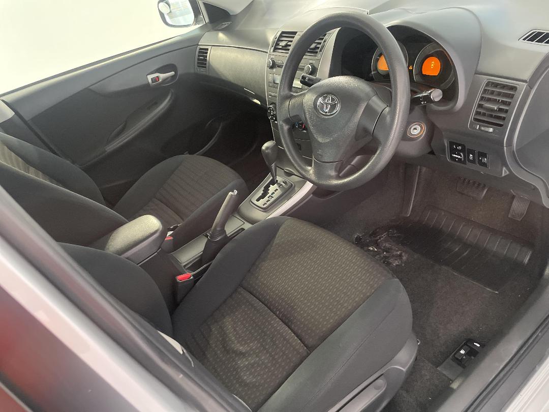 Photo '16' of Toyota Corolla