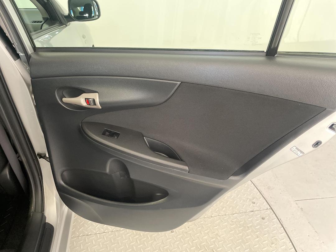 Photo '19' of Toyota Corolla