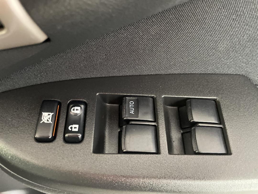 Photo '23' of Toyota Corolla