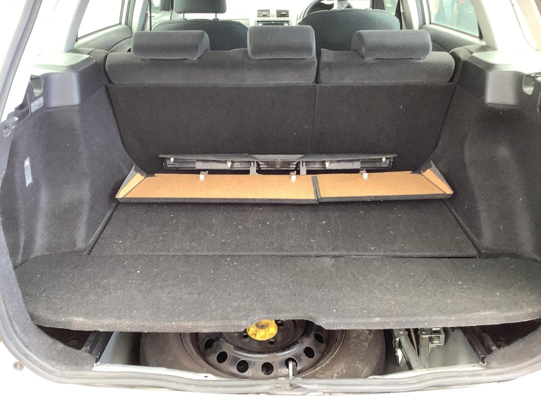 Photo '6' of Toyota Corolla GX Photo '6' of Toyota Corolla GX