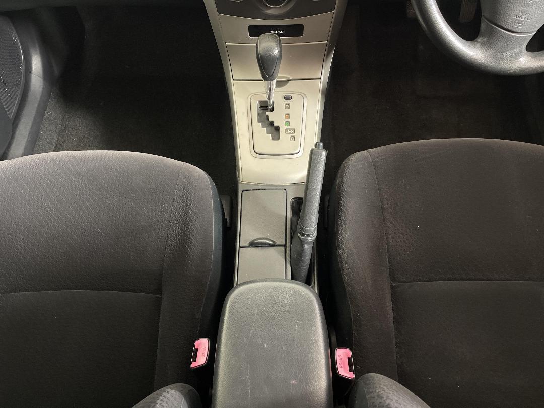 Photo '18' of Toyota Corolla