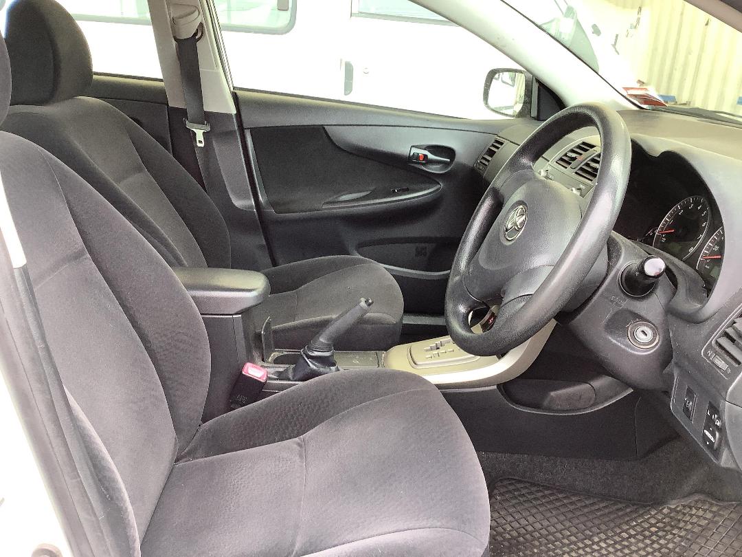 Photo '7' of Toyota Corolla GX Photo '7' of Toyota Corolla GX