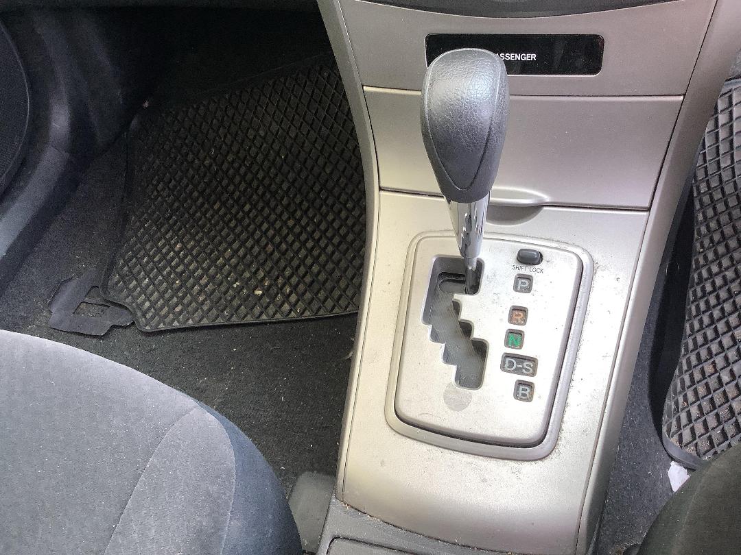 Photo '13' of Toyota Corolla GX Photo '13' of Toyota Corolla GX