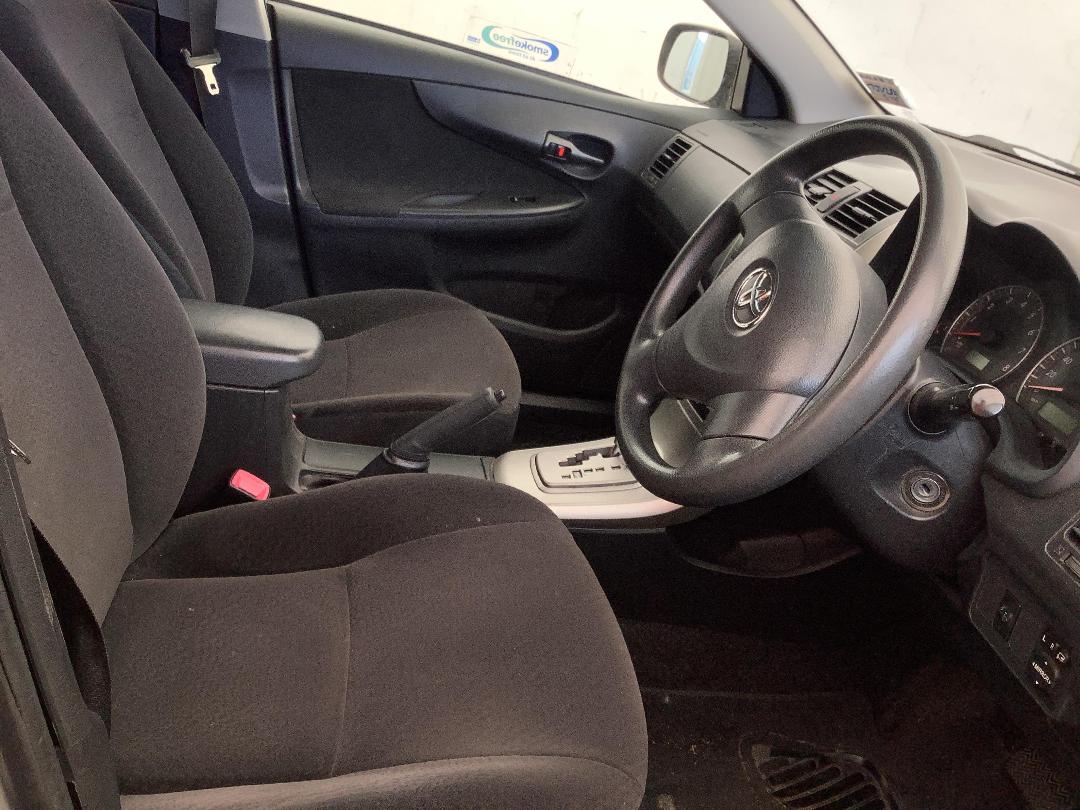 Photo '7' of Toyota Corolla GX Photo '7' of Toyota Corolla GX