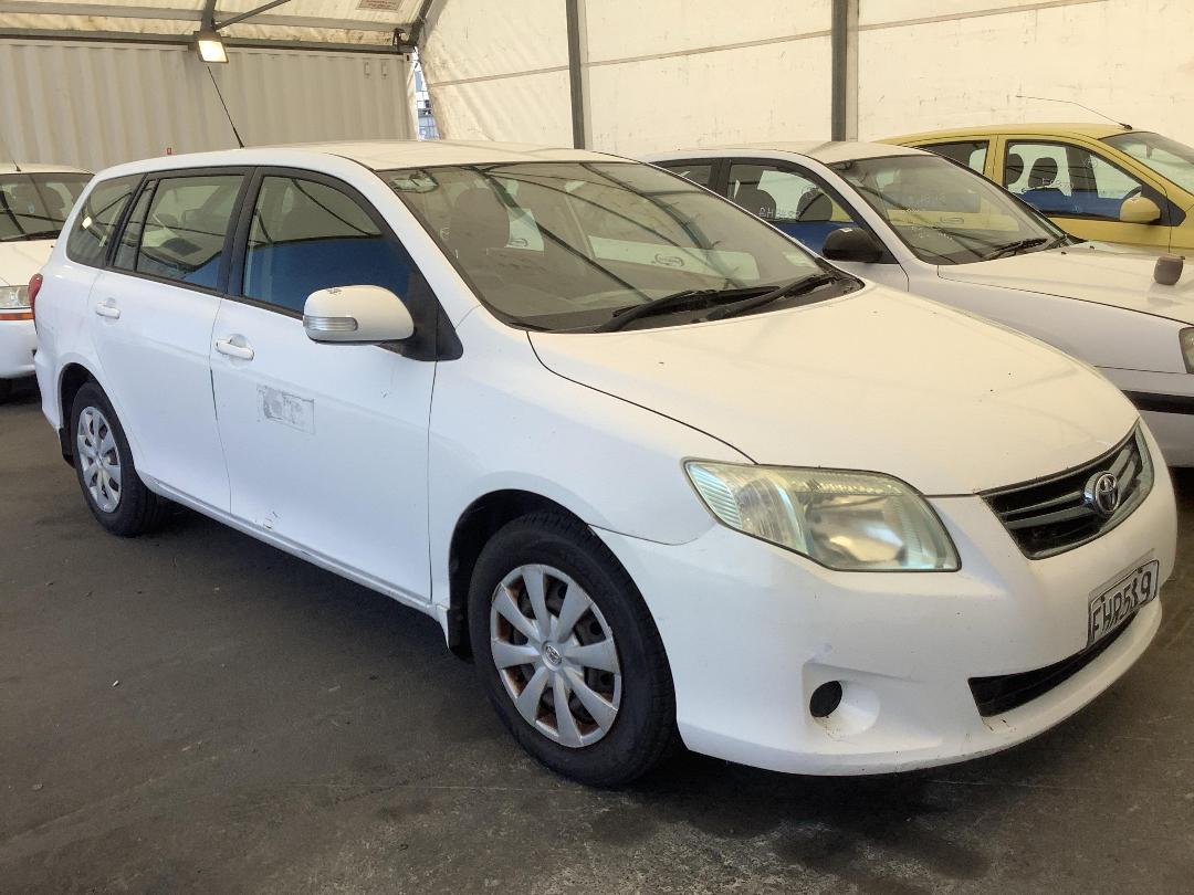 Photo '2' of Toyota Corolla GX Photo '2' of Toyota Corolla GX