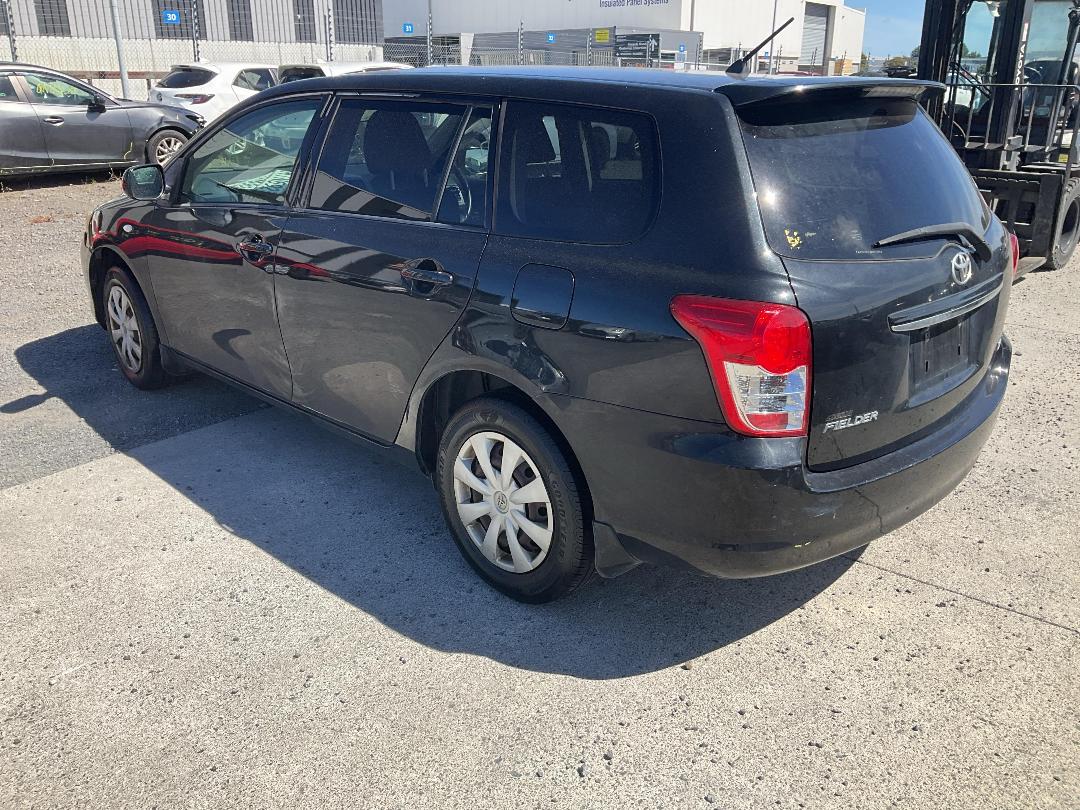 Photo '4' of Toyota Corolla Fielder