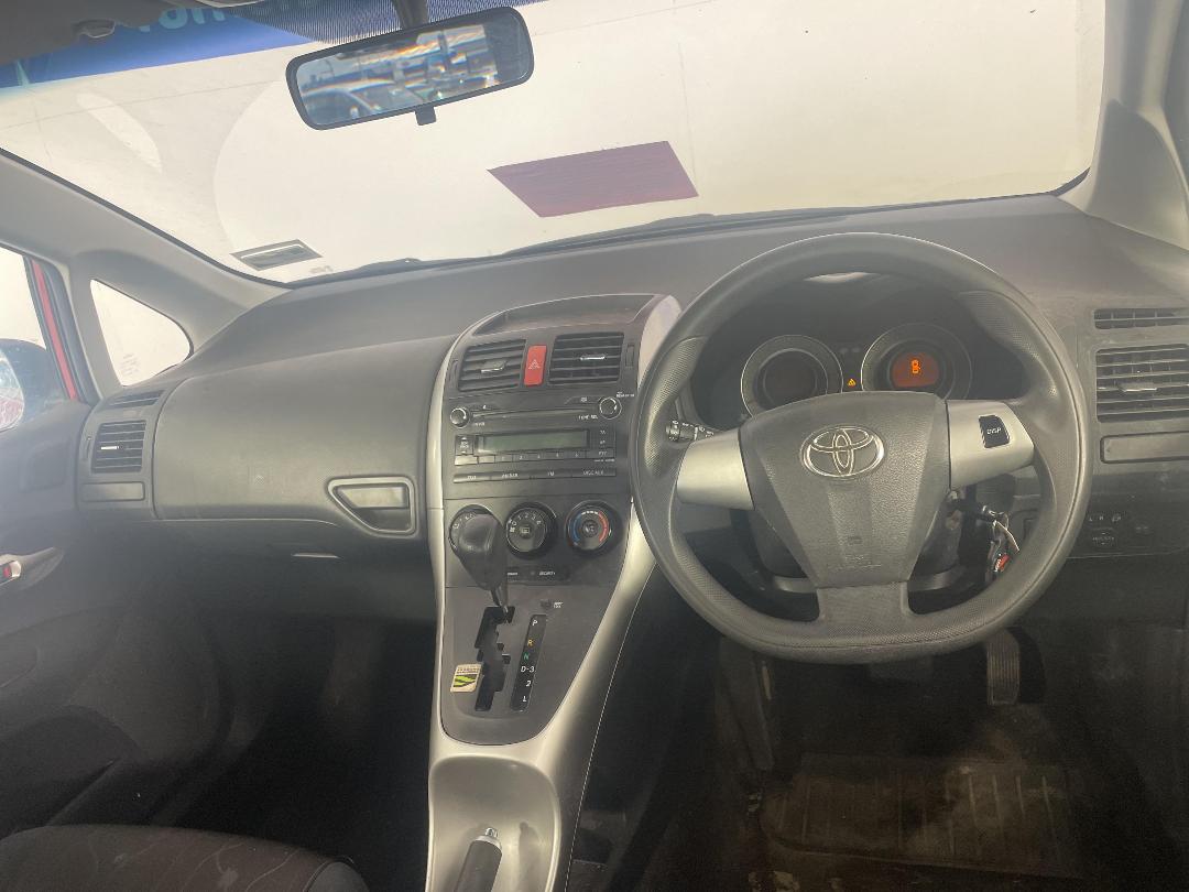 Photo '15' of Toyota Corolla GX Photo '15' of Toyota Corolla GX