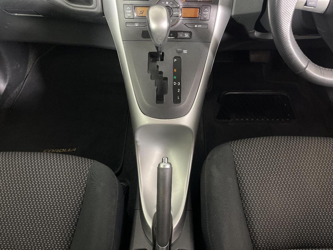 Photo '23' of Toyota Corolla Photo '23' of Toyota Corolla