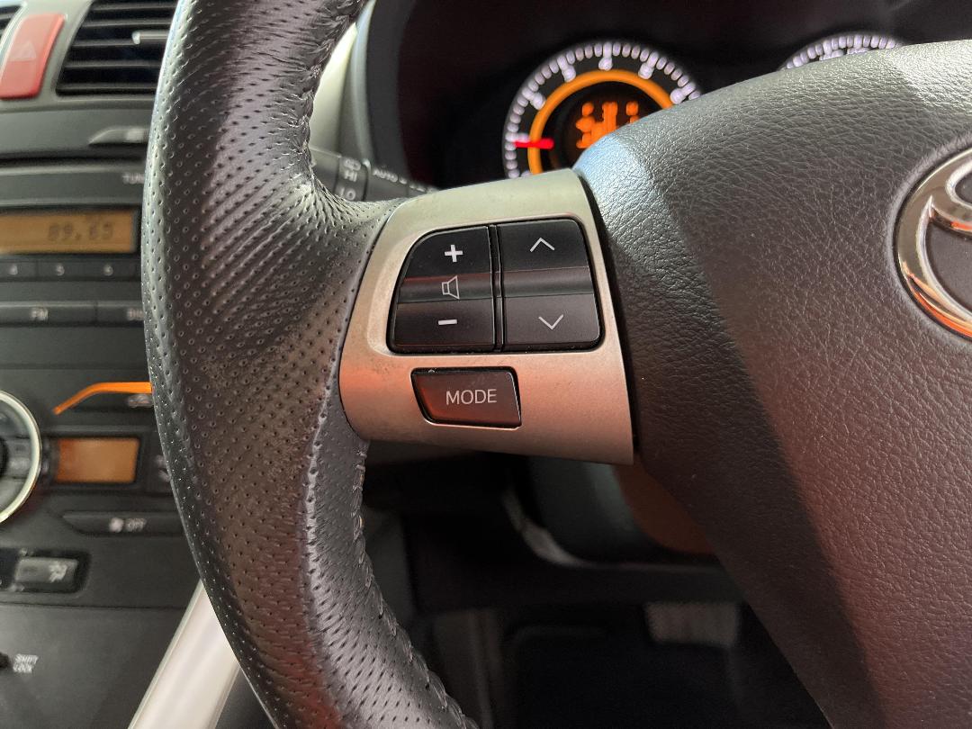 Photo '24' of Toyota Corolla Photo '24' of Toyota Corolla