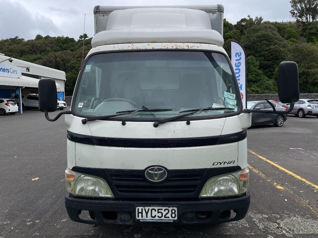 Photo '10' of Toyota Dyna XZU308 Box Body