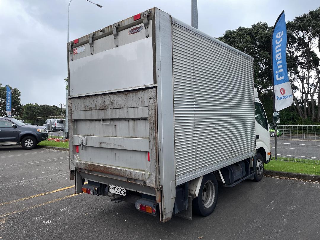 Photo '3' of Toyota Dyna XZU308 Box Body
