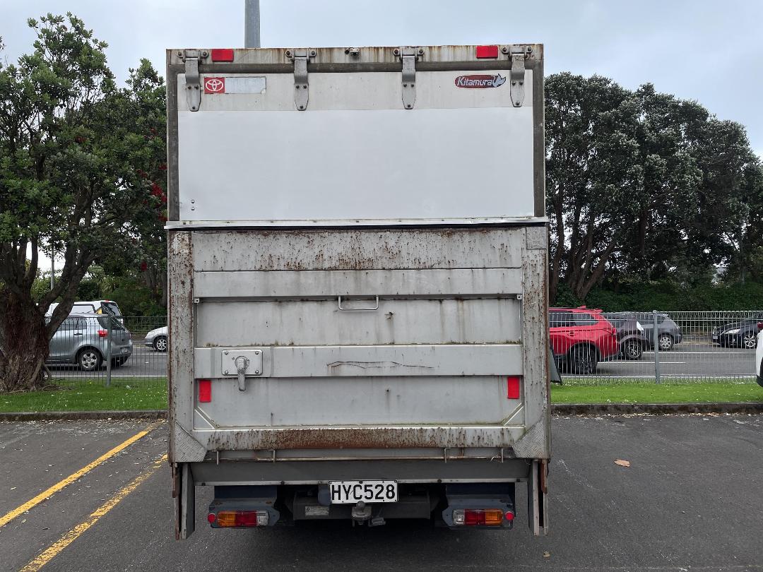 Photo '4' of Toyota Dyna XZU308 Box Body