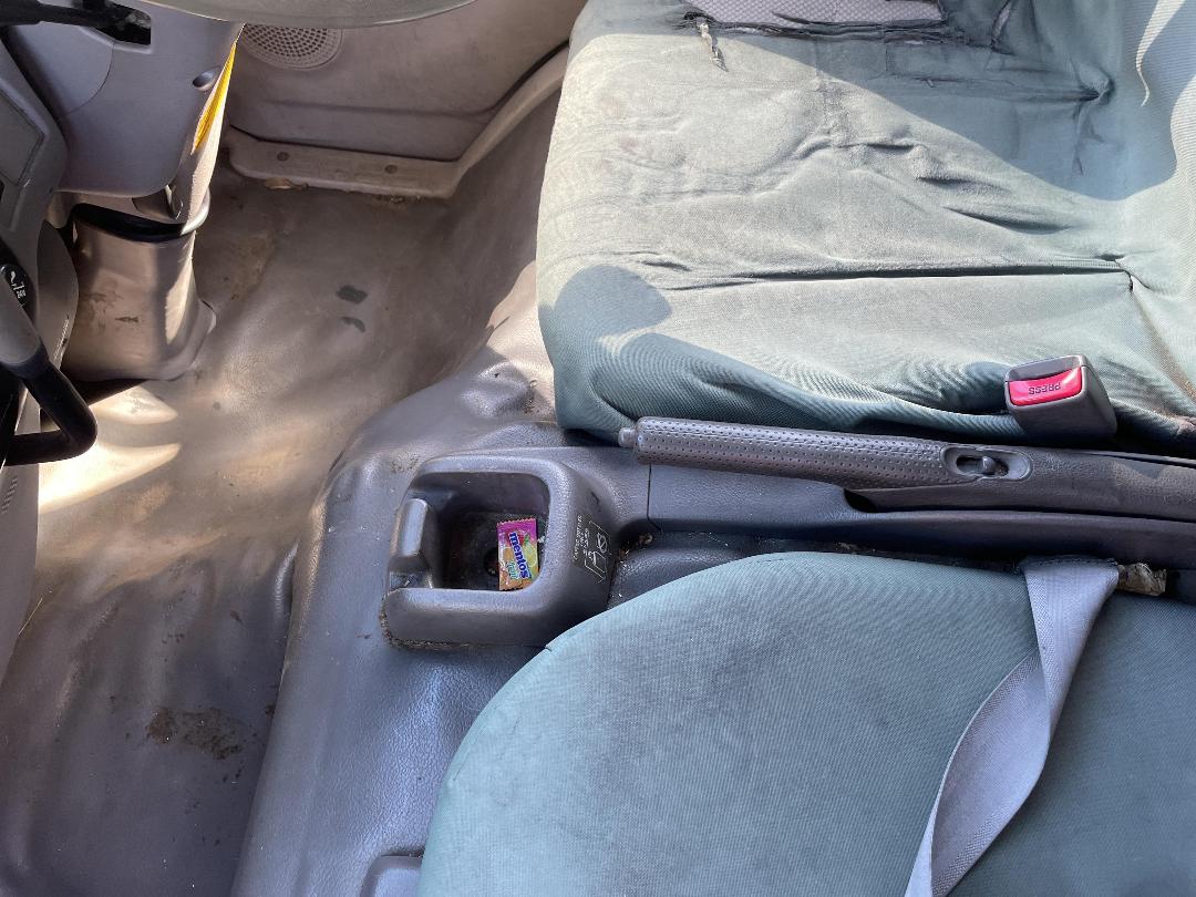 Photo '20' of Toyota Dyna XZU308 Box Body