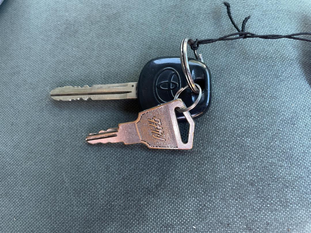 Photo '28' of Toyota Dyna XZU308 Box Body