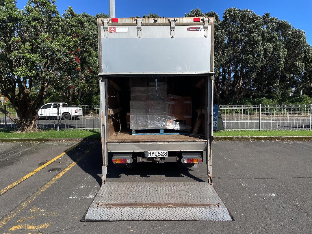 Photo '5' of Toyota Dyna XZU308 Box Body