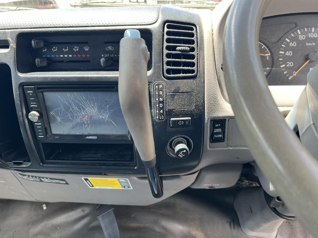 Photo '13' of Toyota Dyna XZU308 Box Body