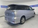 Thumbnail '6' of Toyota Estima Thumbnail '6' of Toyota Estima