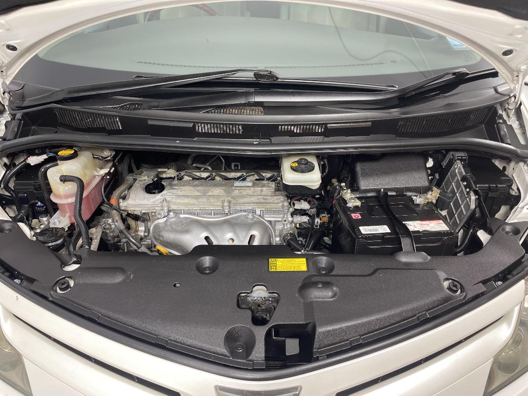 Photo '13' of Toyota Estima Photo '13' of Toyota Estima