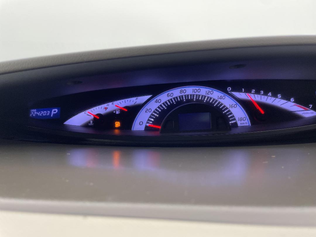 Photo '20' of Toyota Estima Photo '20' of Toyota Estima