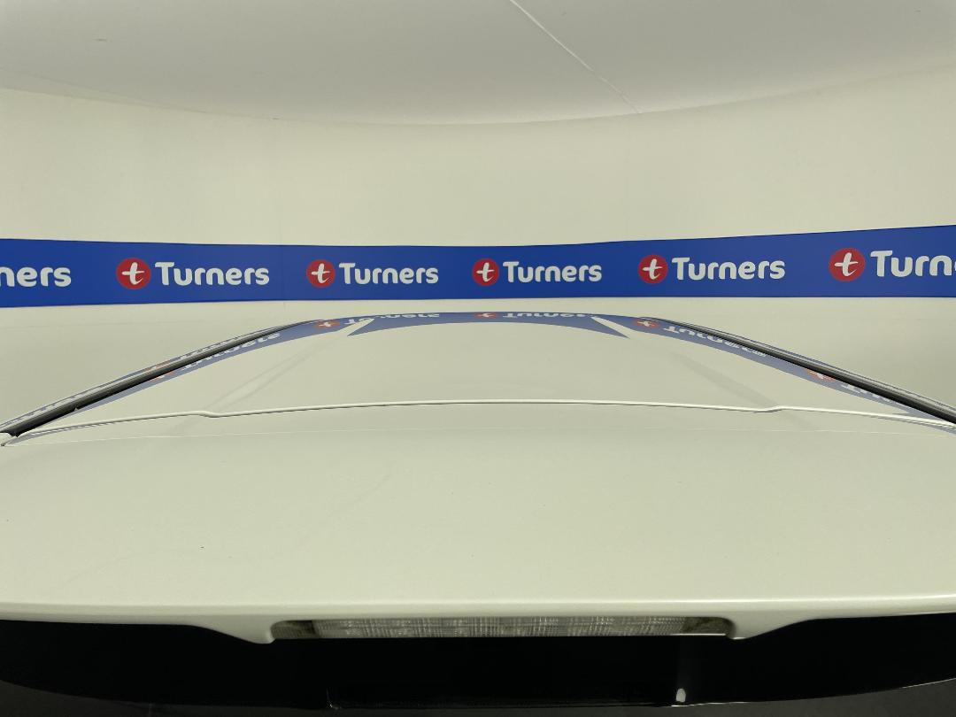 Photo '28' of Toyota Estima Photo '28' of Toyota Estima