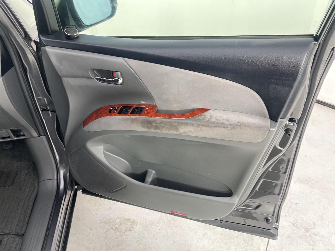 Photo '15' of Toyota Estima