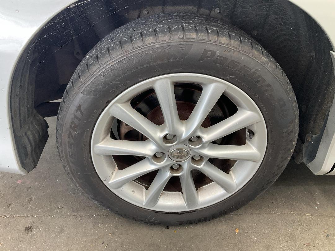 Photo '19' of Toyota Estima Photo '19' of Toyota Estima