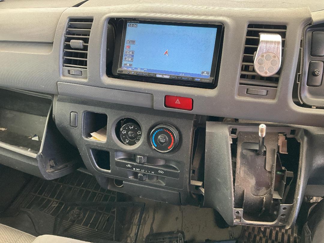 Photo '20' of Toyota Hiace