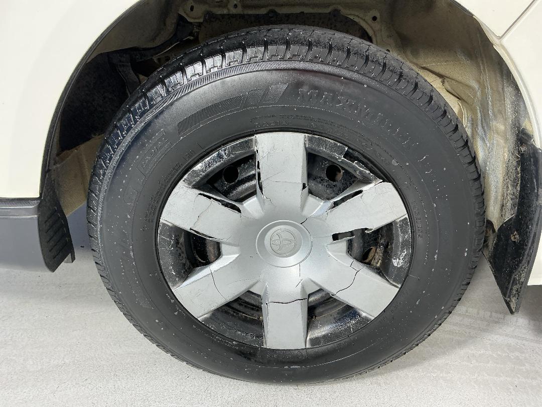 Photo '10' of Toyota Hiace