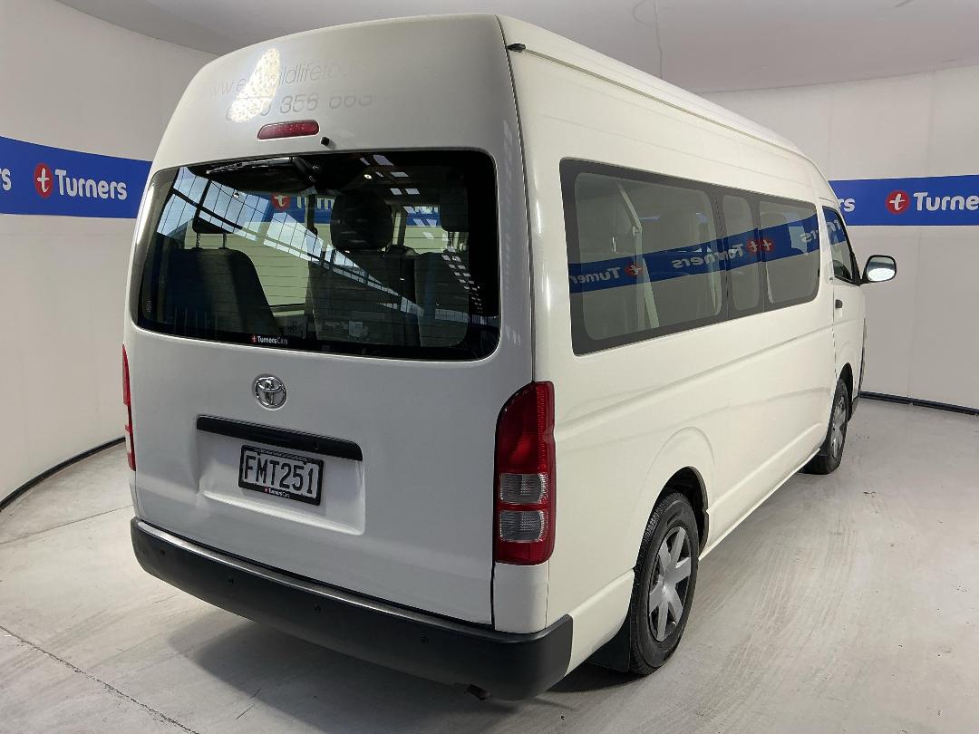 Photo '7' of Toyota Hiace