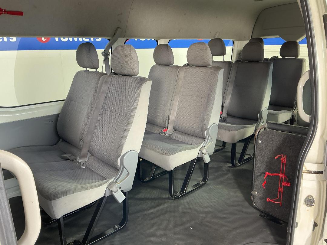 Photo '19' of Toyota Hiace