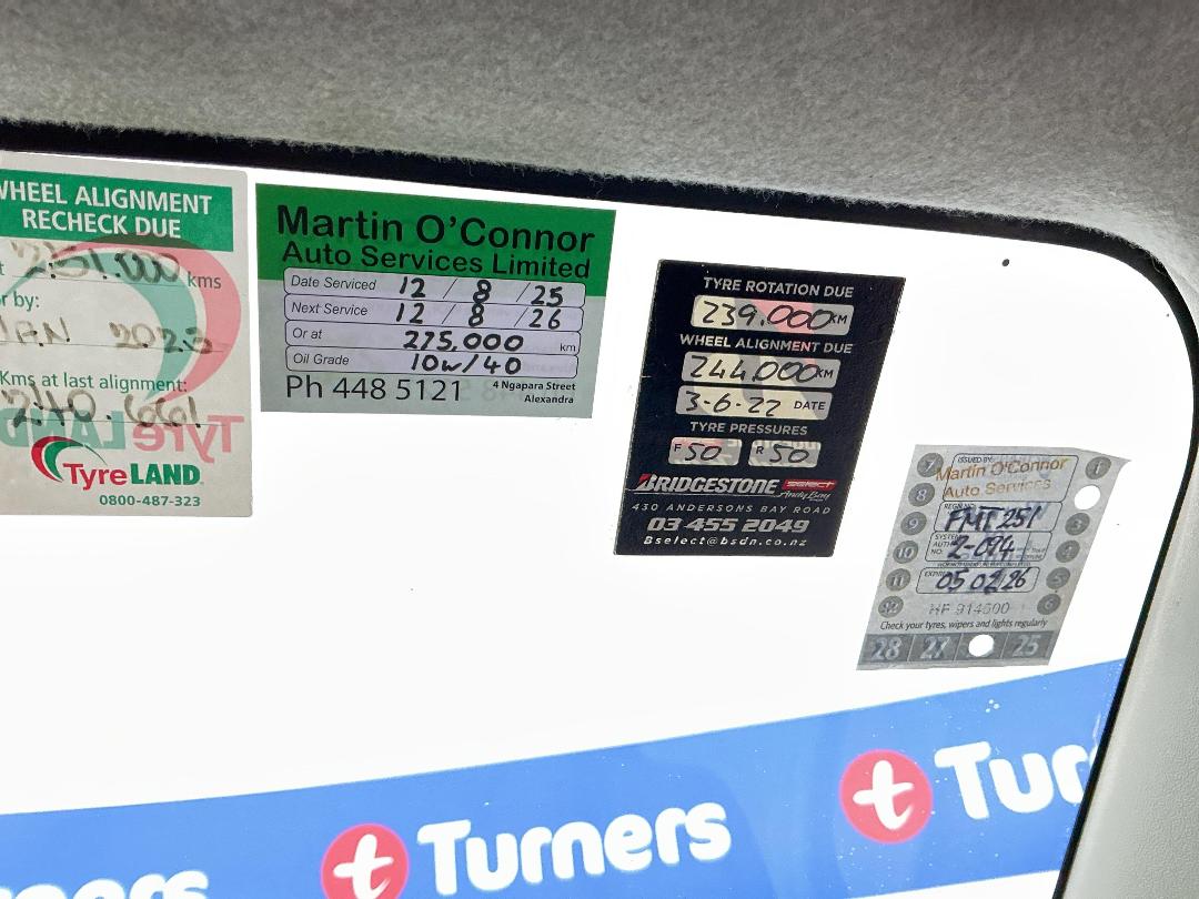 Photo '22' of Toyota Hiace