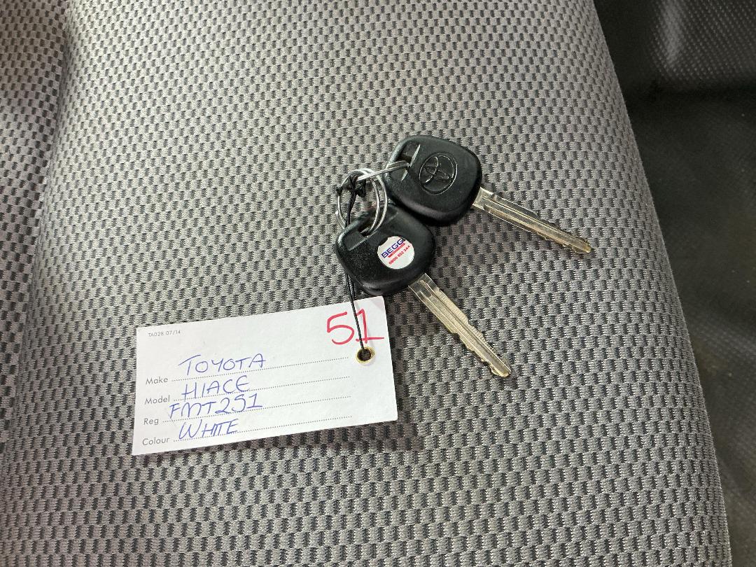 Photo '21' of Toyota Hiace