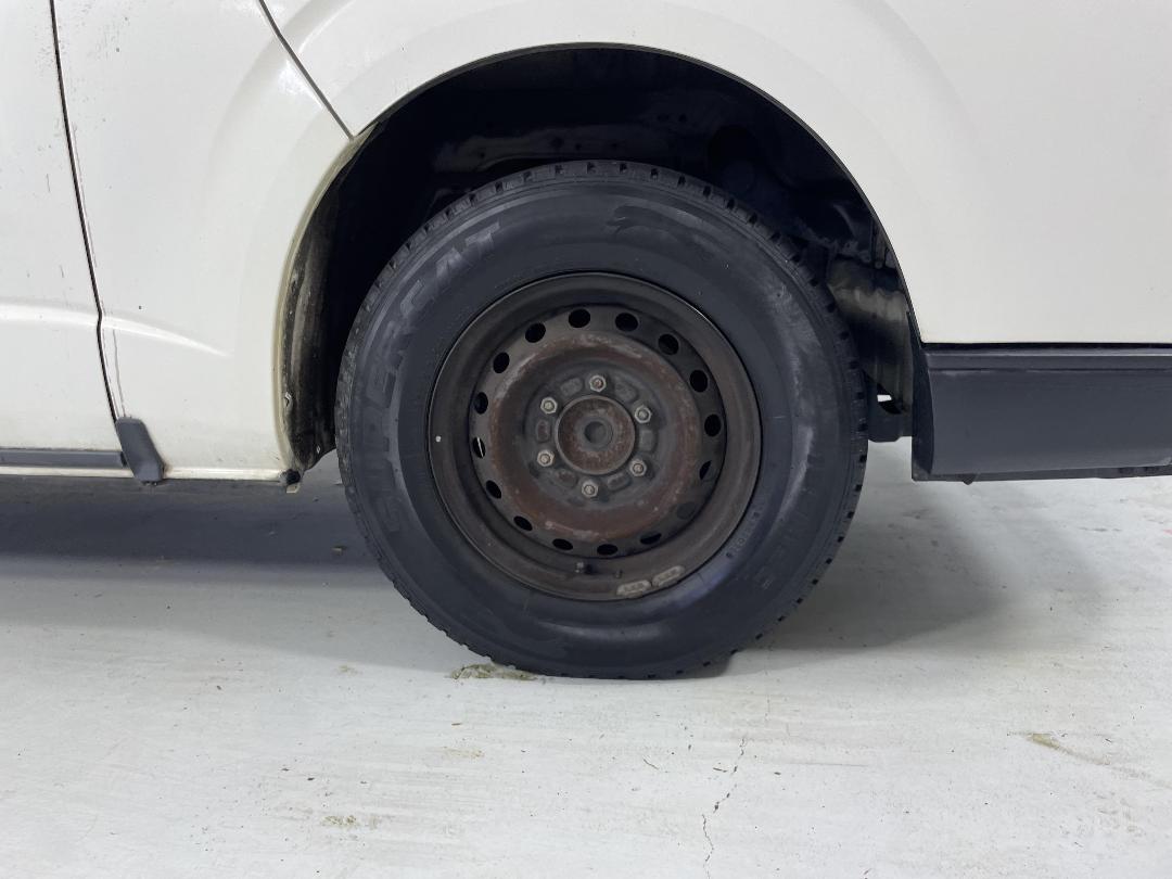 Photo '9' of Toyota Hiace