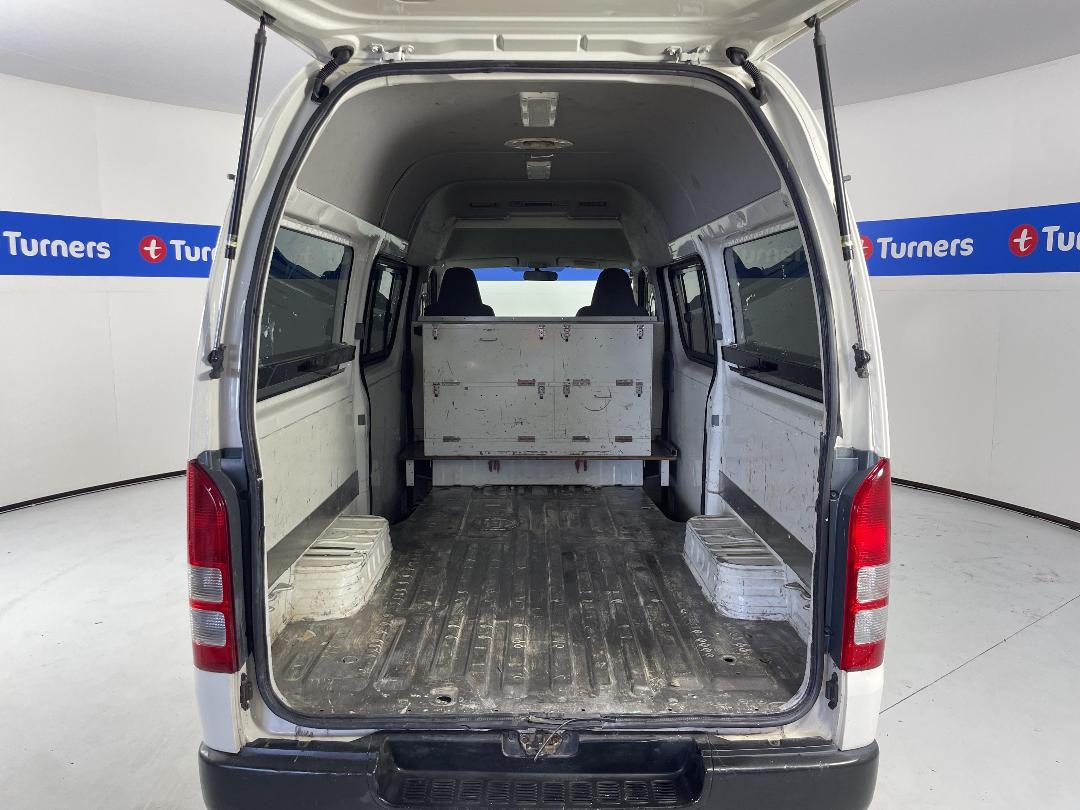 Photo '14' of Toyota Hiace