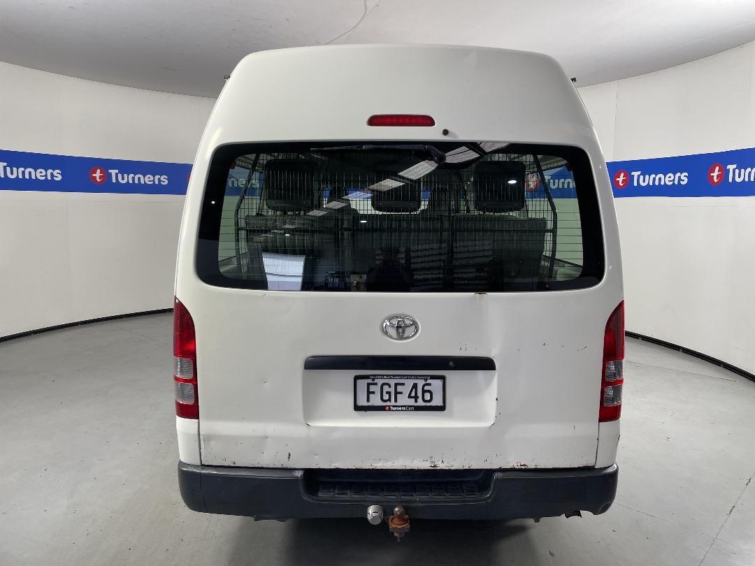 Photo '6' of Toyota Hiace