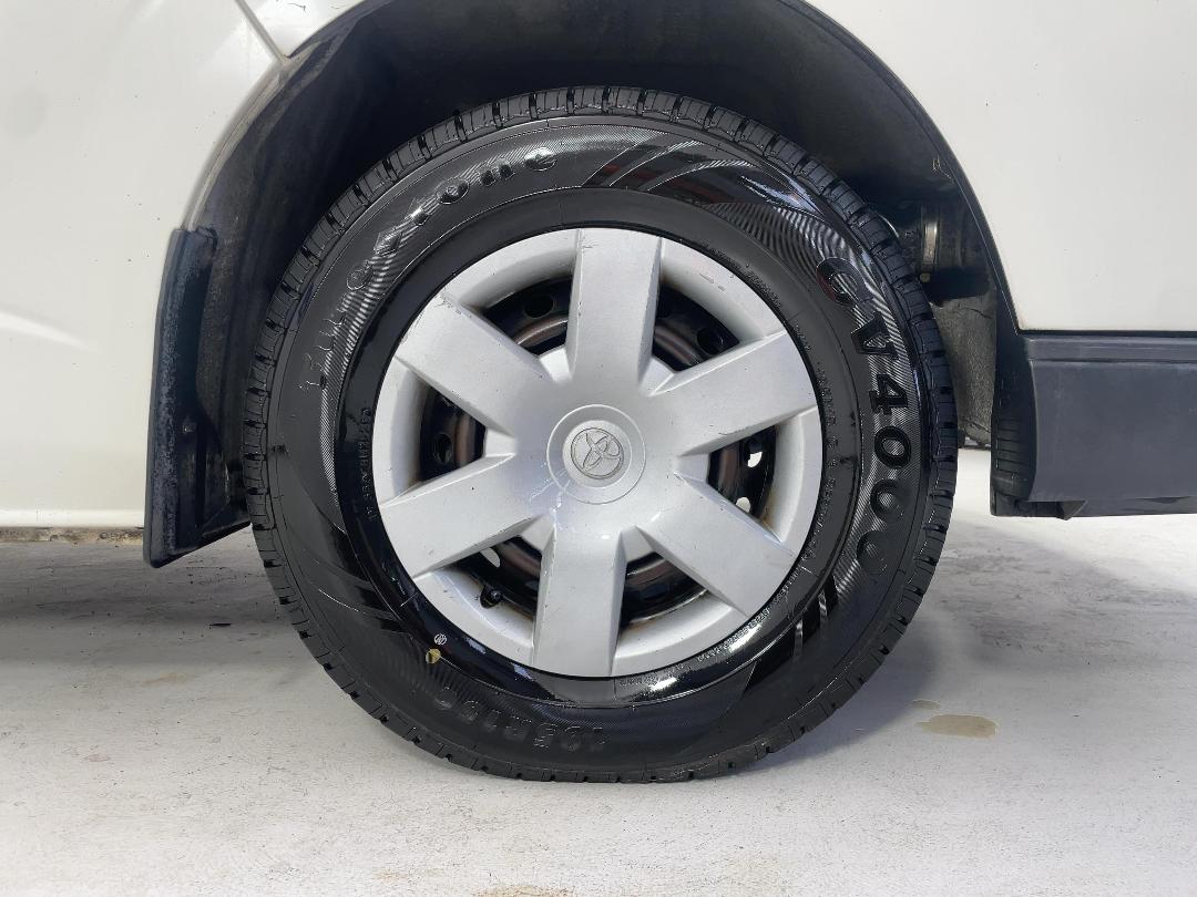 Photo '9' of Toyota Hiace