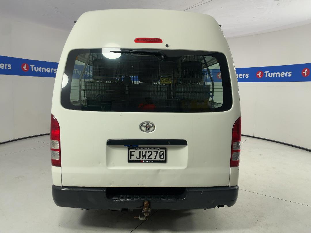 Photo '6' of Toyota Hiace