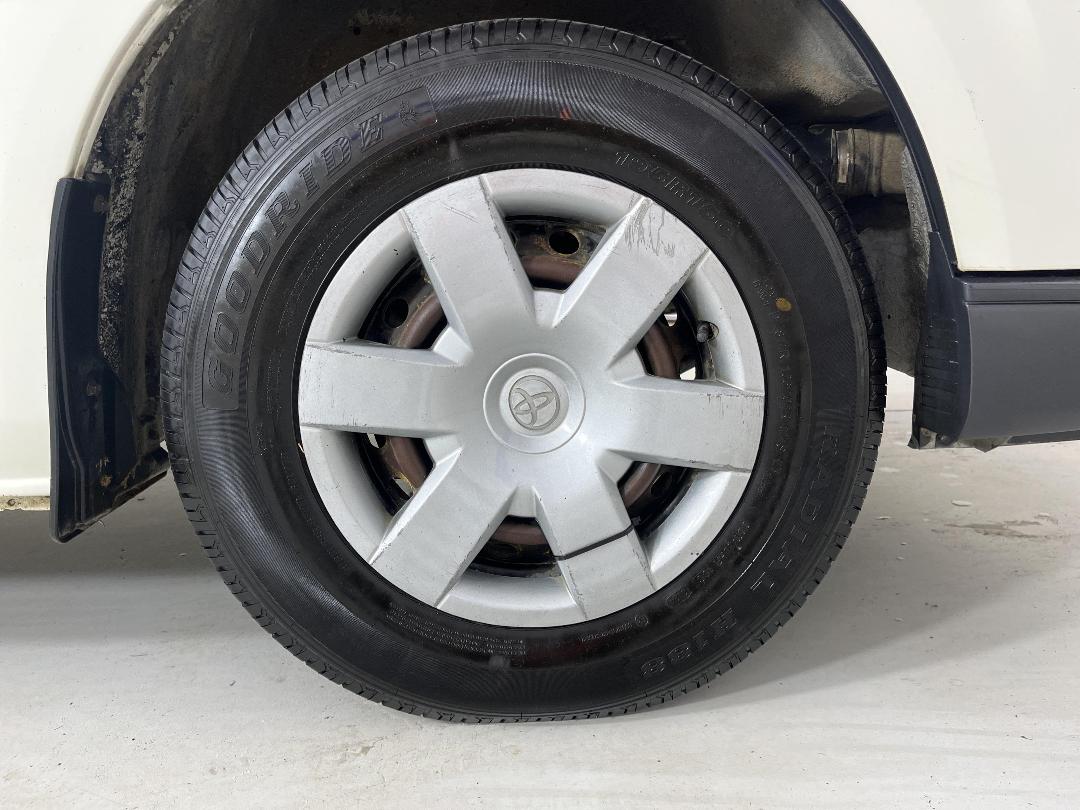 Photo '9' of Toyota Hiace