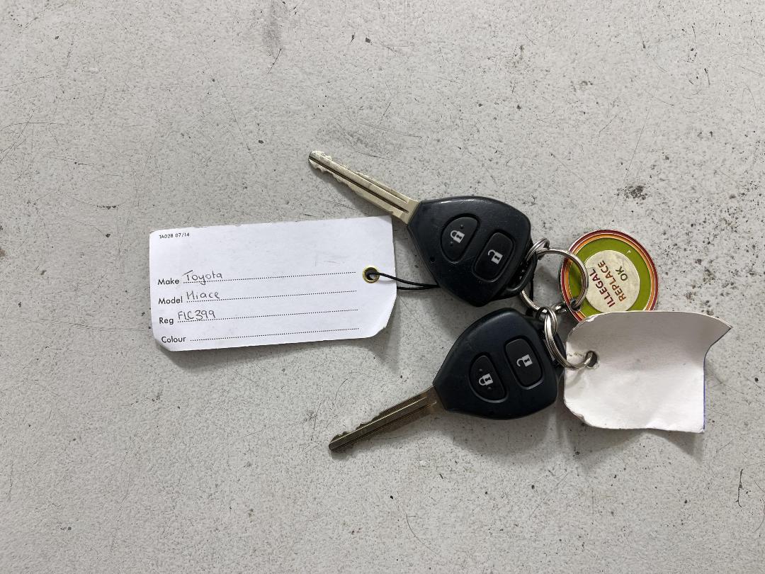 Photo '21' of Toyota Hiace