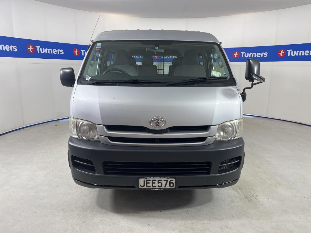 Photo '2' of Toyota Hiace Photo '2' of Toyota Hiace