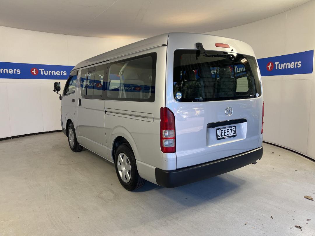 Photo '5' of Toyota Hiace Photo '5' of Toyota Hiace