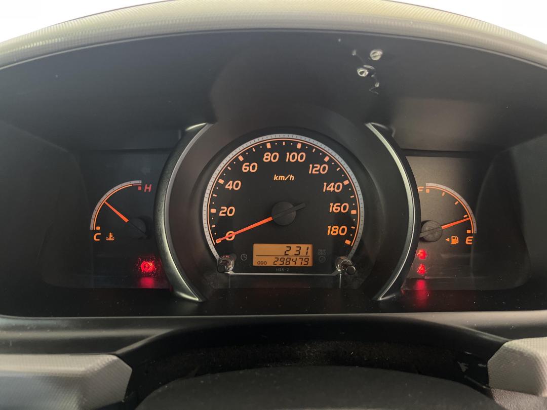 Photo '20' of Toyota Hiace Photo '20' of Toyota Hiace