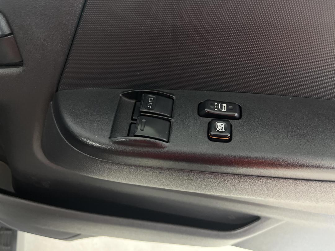 Photo '22' of Toyota Hiace Photo '22' of Toyota Hiace