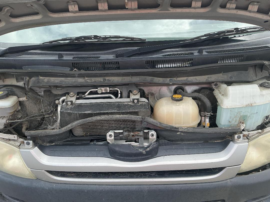 Photo '8' of Toyota Hiace Photo '8' of Toyota Hiace