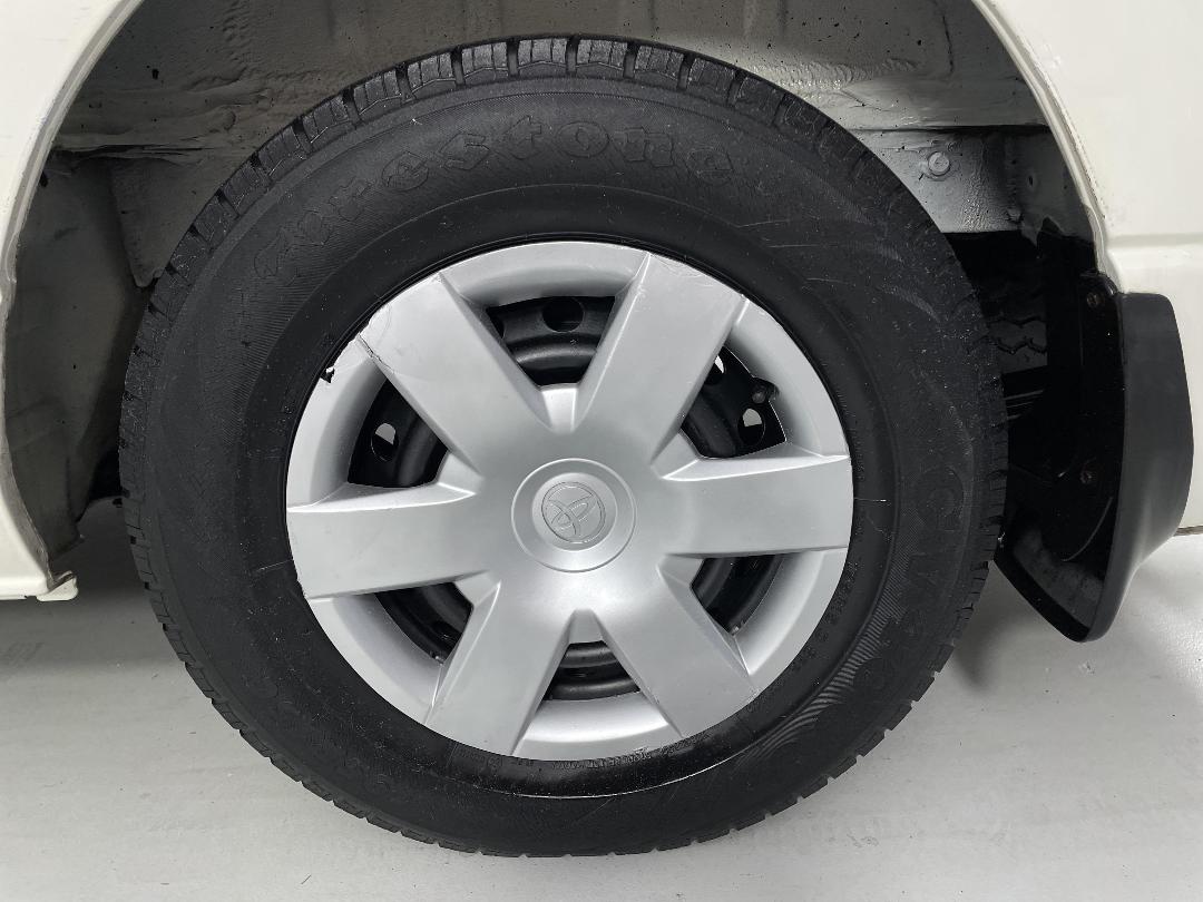 Photo '11' of Toyota Hiace Photo '11' of Toyota Hiace