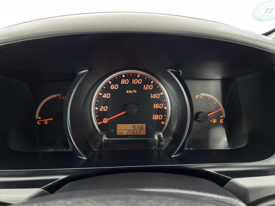 Photo '20' of Toyota Hiace Photo '20' of Toyota Hiace