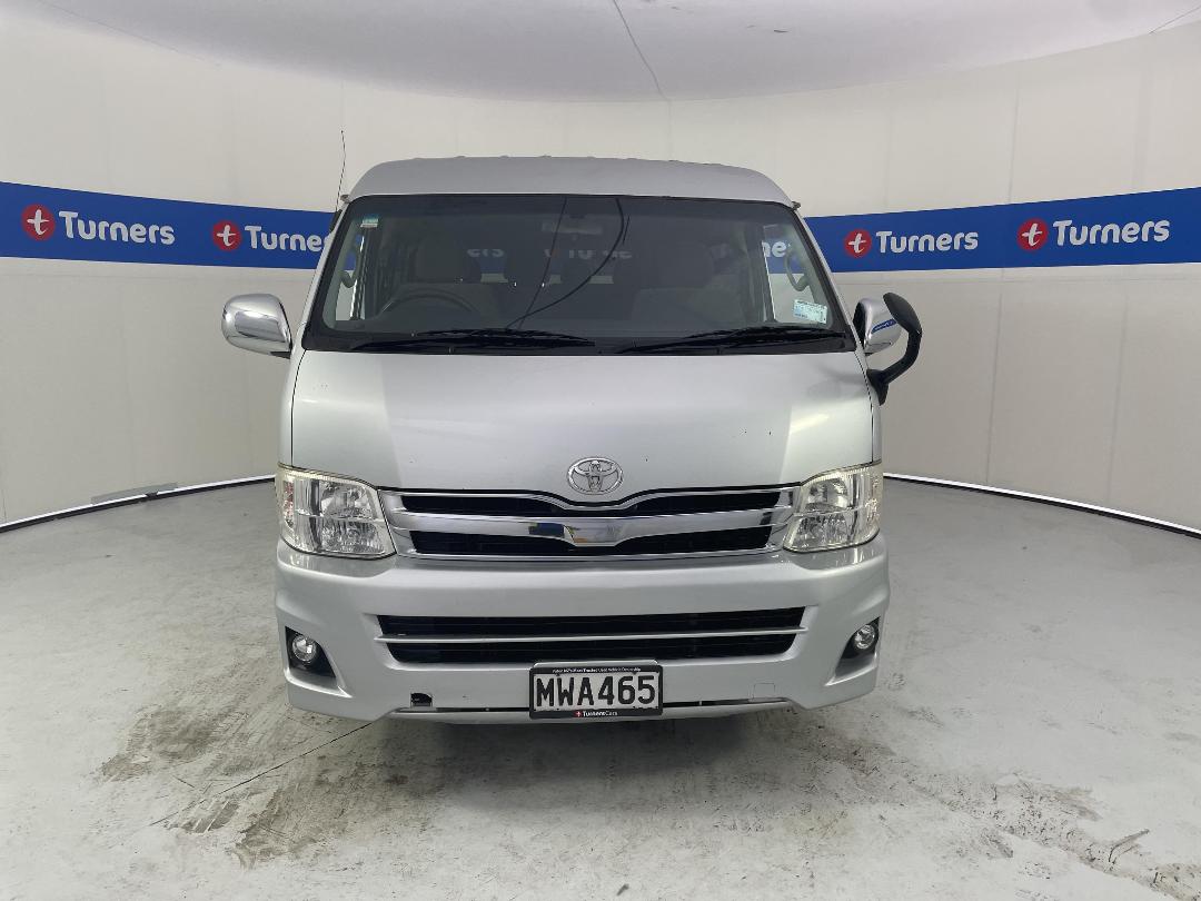 Photo '2' of Toyota Hiace